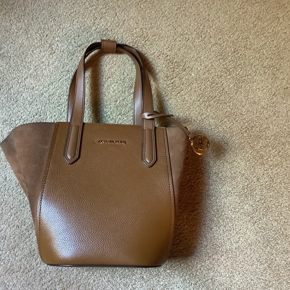 Michael Kors Portia Tote Purse - Picture 4 of 6